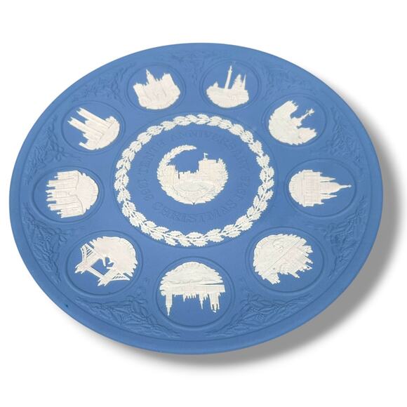 Vintage Wedgwood Blue Jasperware Christmas Plate 1969–1978 Tenth Anniversary - Picture 1 of 7